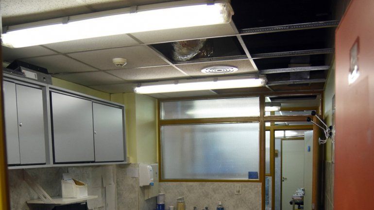 La caída del cielorraso fue en dos consultorios de Pediatría del Castro Rendón.