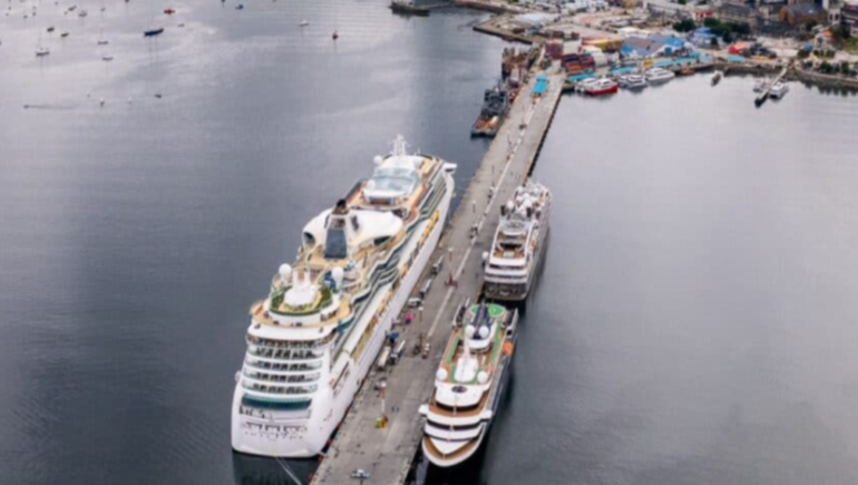 La intervención del puerto de Ushuaia se dio en plena temporada de cruceros. La intervención del puerto de Ushuaia se dio en plena temporada de cruceros.