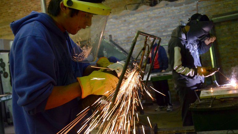 Provincia: hubo inscripción récord en los cursos de oficios