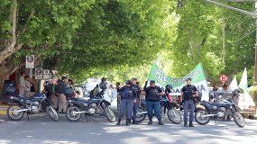 Guardafaunas protestaron en el centro de Neuquén: el motivo