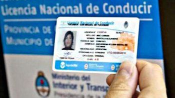 por un desborde, no atiende la oficina de licencias por un desborde, no atiende la oficina de licencias
