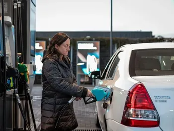 El autodespacho de combustibles suma estaciones de servicio en dos ciudades clave de la Patagonia (foto ilustrativa.