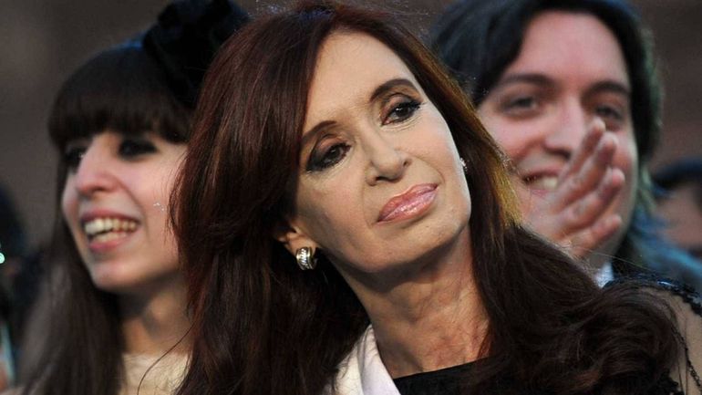 La Justicia define si Cristina Kirchner y sus hijos van a juicio por lavado de dinero