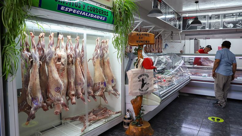 Se vienen las Fiestas: cuánto salen los chivitos para esta Navidad en Neuquén | LM Neuquen Se vienen las Fiestas: cuánto salen los chivitos para esta Navidad en Neuquén