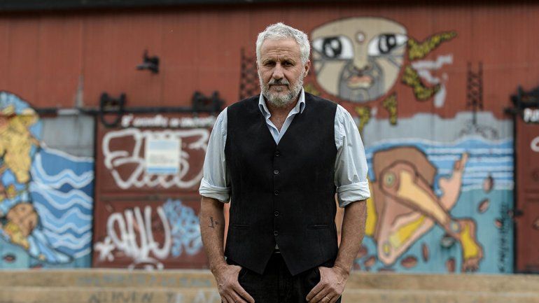 Peressini escucha ofertas para una fórmula provincial