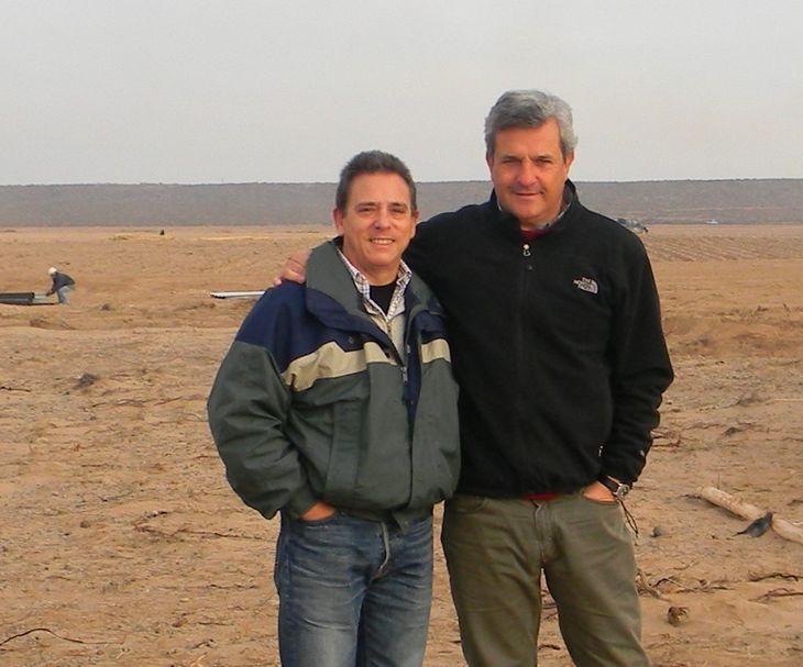 Carlos, junto a su socio Alfredo Poli. Carlos, junto a su socio Alfredo Poli.