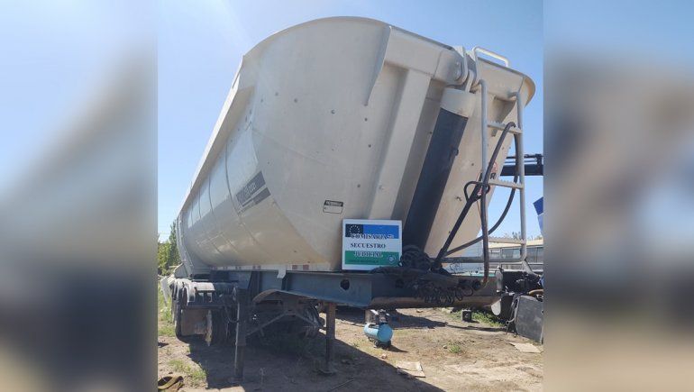 Tras exhaustivo operativo, recuperaron en Cinco Saltos una batea robada