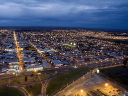 Evolución proyectada: de $210,32 a $306,86 por MWh según el pedido de EDERSA. El debate ciudadano determinará el impacto final en las boletas. Evolución proyectada: de $210,32 a $306,86 por MWh según el pedido de EDERSA. El debate ciudadano determinará el impacto final en las boletas.