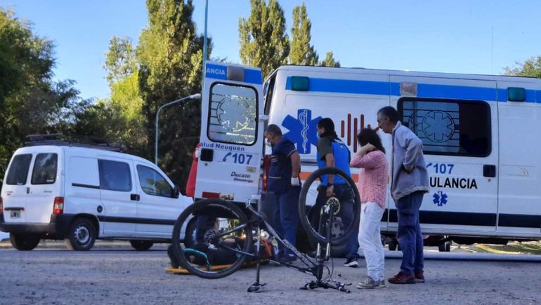 Una ciclista fue atropellada en San Martín de los Andes