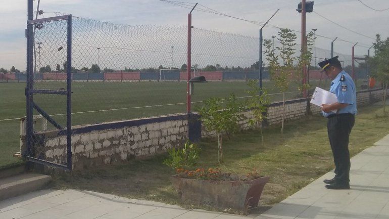 Delincuentes se llevaron pelotas y camisetas del Club San Lorenzo