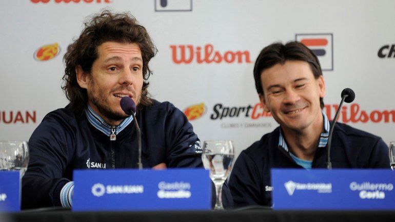 Gaudio será el que salga a la cancha con los tenistas argentinos.