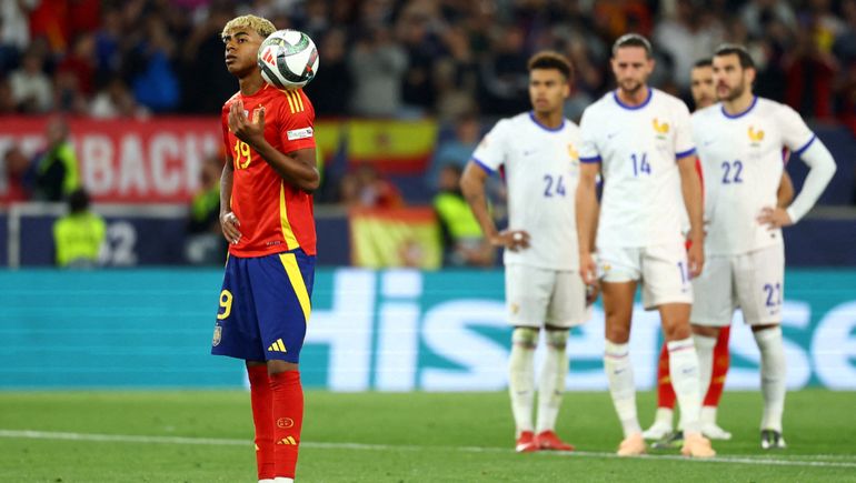 Lamine Yamal fue picante contra Francia.