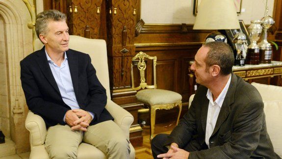 Mauricio Macri habló de la agenda que interesa a Neuquén. El Presidente recibió en la Casa Rosada a un grupo de periodistas de diarios del interior del país, entre los que estuvo LM Neuquén.