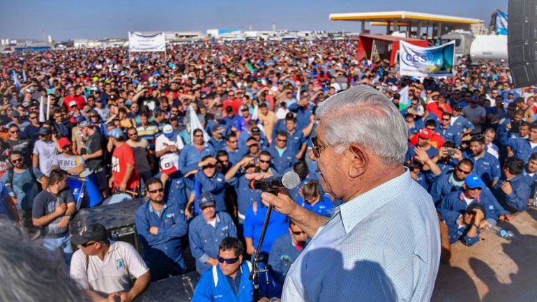 Pereyra se plantó contra el recorte de Macri al gas