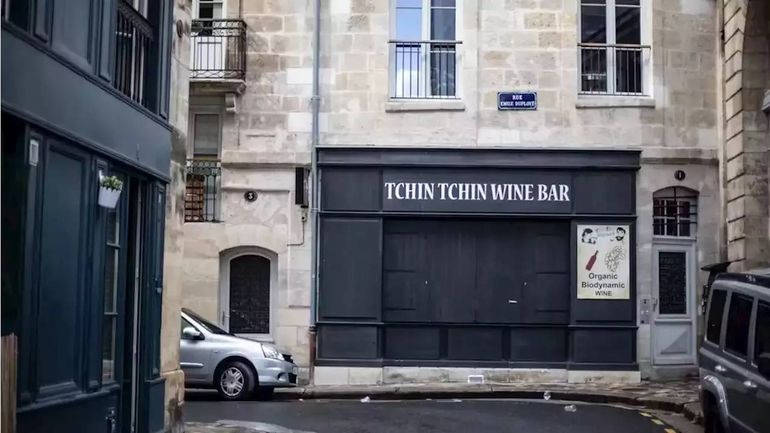 Las víctimas visitaron el famoso restaurante de Francia “Tchin Tchin Wine Bar” entre el 4 y 10 de septiembre. Las víctimas visitaron el famoso restaurante de Francia “Tchin Tchin Wine Bar” entre el 4 y 10 de septiembre.