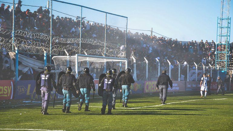 La violencia que mata al fútbol