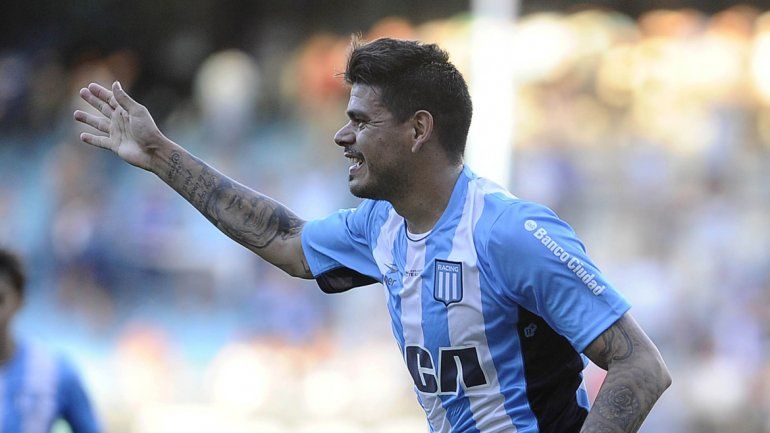 Bou metió por duplicado y llegó a tres goles en el torneo.