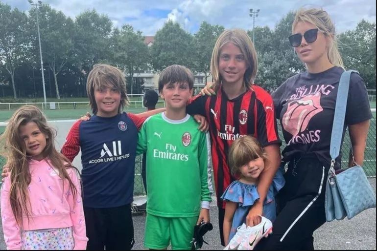 Nora Colosimo quedó a cargo de sus nietos mientras Wanda está de vacaciones.