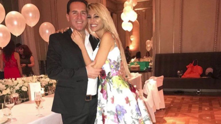 La rubia estuvo acompañada por su pareja, Javier Naselli, millonario banquero que vive con ella en EE.UU.