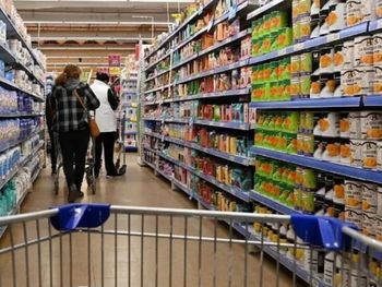 Los precios al consumidor acumularon un alza de 14,7% en el año. Los precios al consumidor acumularon un alza de 14,7% en el año.