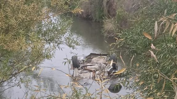Identificaron al hombre que murió en el canal dentro de un auto robado
