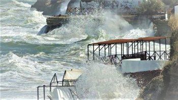la sudestada en las grutas provoco graves derrumbes la sudestada en las grutas provoco graves derrumbes
