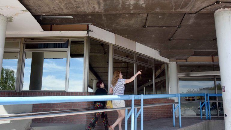 Ayer la actividad dentro del edificio se realizó con total normalidad.