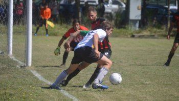 Embajador le ganó 3-0 a Pehuén. Embajador le ganó 3-0 a Pehuén.