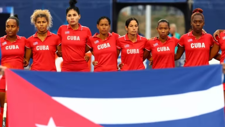 El equipo de hóckey femenino sufrió seis bajas con la salida de sus jugadoras. 