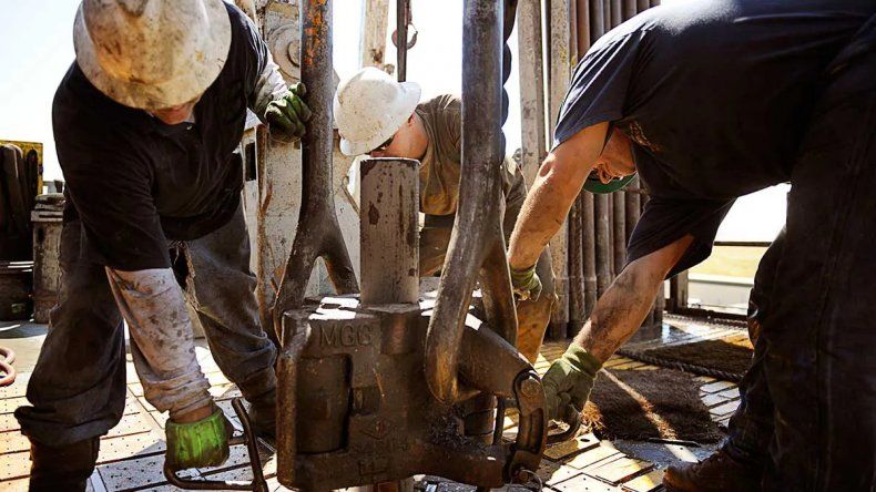 El estudio señala a Vaca Muerta como la clave del crecimiento.