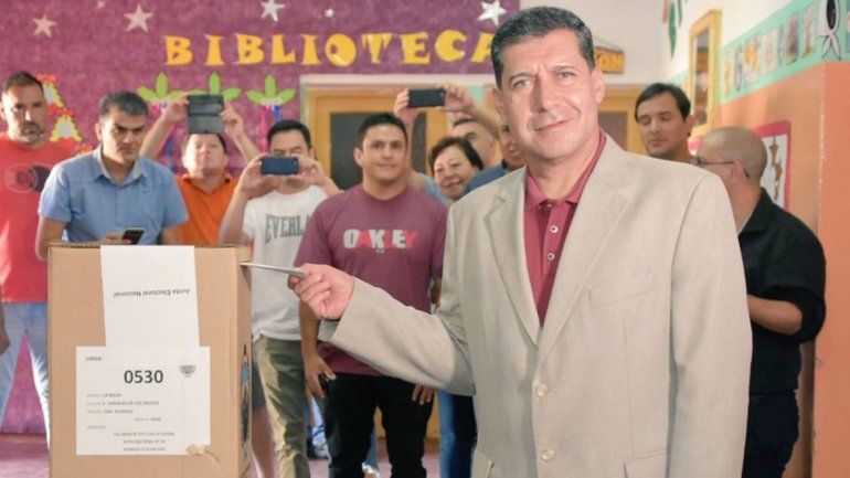 El Gobernador de La Rioja se juega la re-re en una consulta popular