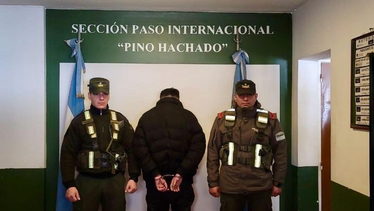Detuvieron en Pino Hachado a un chileno con pedido de captura internacional
