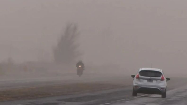 Se va a volar todo: alerta por vientos de más de 120 km/h y fuertes lluvias