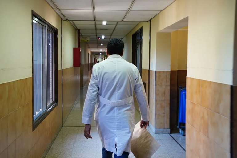 Contratan médicos en el Ministerio de Salud de la provincia de Neuquén.