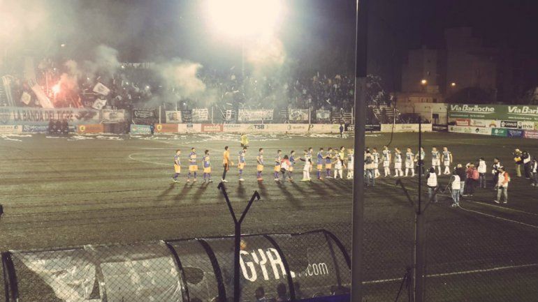 Agónica victoria de Cipolletti 2-1 ante Deportivo Roca en el clásico