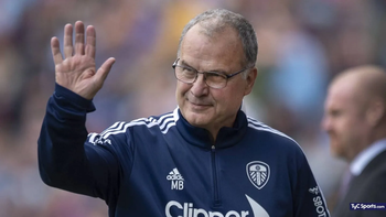 el dueno del leeds revelo por que echo a bielsa y anuncia gran homenaje el dueno del leeds revelo por que echo a bielsa y anuncia gran homenaje