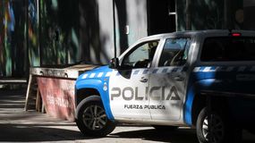 Múltiples allanamientos en la Municipalidad de Plottier y la casa del intendente, Luis Bertolini | LM Neuquen Múltiples allanamientos en la Municipalidad de Plottier y la casa del intendente, Luis Bertolini