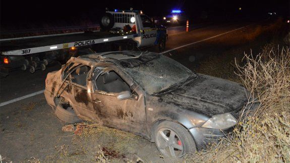 Borracho volcó con su auto: murió un chico de 14