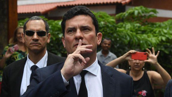 Renunció ministro clave de Brasil y desató una crisis política