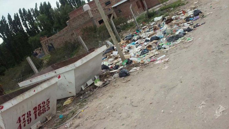 Los camiones recolectores pasaban rara vez por Las Perlas