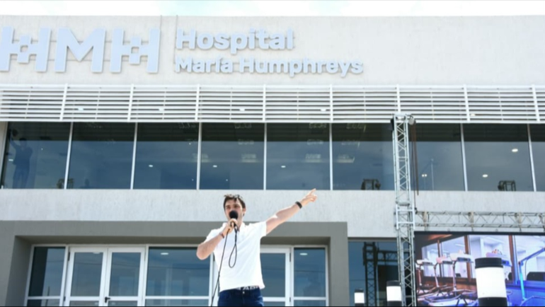 Ignacio Torres habla en el frente del nuevo hospital de alta complejidad de Trelew. Ignacio Torres habla en el frente del nuevo hospital de alta complejidad de Trelew.