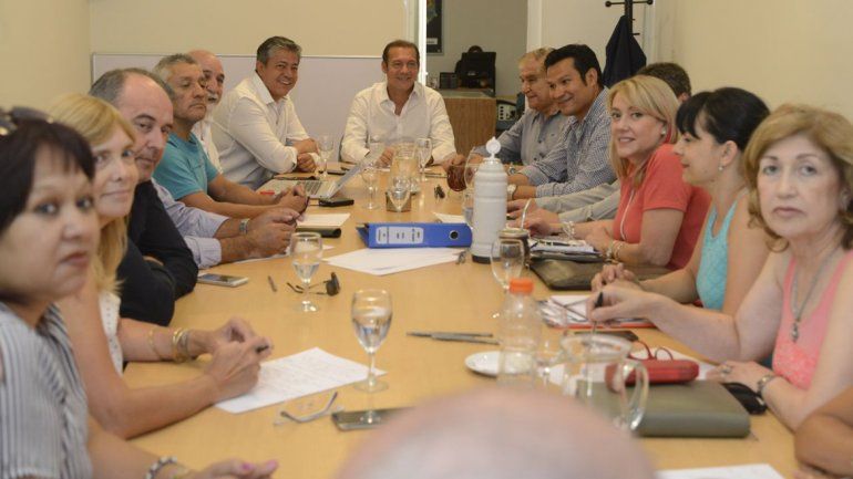 Gutiérrez y Figueroa sellaron la paz interna en el MPN