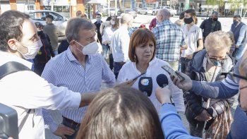 la unrn cruzo a bullrich por los estudiantes extranjeros la unrn cruzo a bullrich por los estudiantes extranjeros