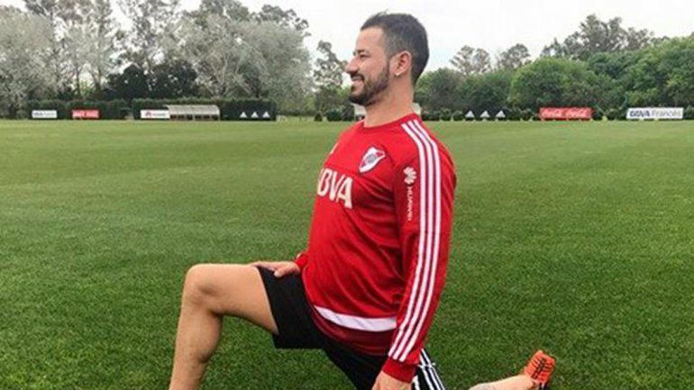 Mora fue titular en Sarandí y hoy lo será en el Monumental por la Copa.