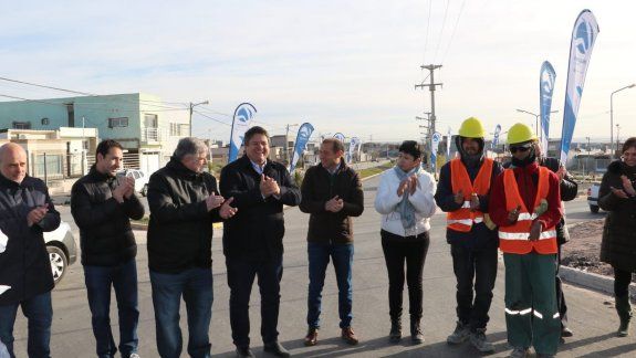 Terrazas del Neuquén: Gaido anunció la pavimentación para todo el barrio  