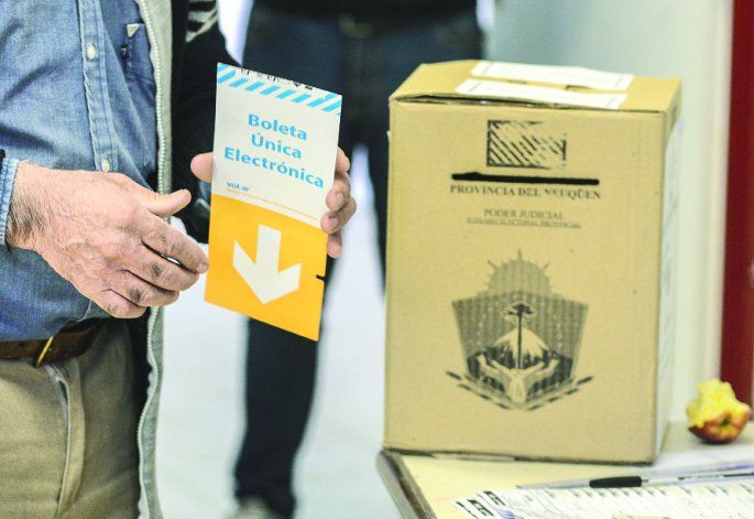 Es para las autoridades de mesa de los comicios municipales de Neuquén. Es para las autoridades de mesa de los comicios municipales de Neuquén.