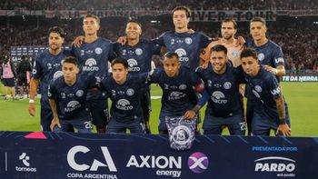 Independiente Rivadavia se consagró en la Copa Argentina con los cipoleños Franco Amarfil y Ezequiel Centurión. Independiente Rivadavia se consagró en la Copa Argentina con los cipoleños Franco Amarfil y Ezequiel Centurión.