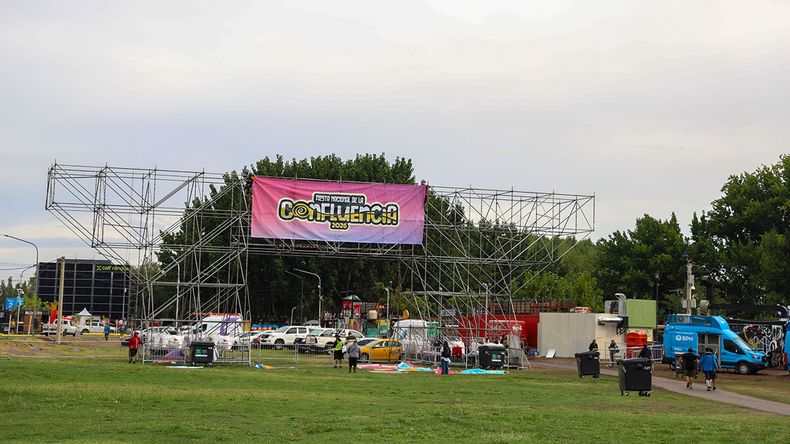 La Fiesta de la Confluencia comienza este jueves y finaliza el 8 de febrero. | LM Neuquen La Fiesta de la Confluencia comienza este jueves y finaliza el 8 de febrero.