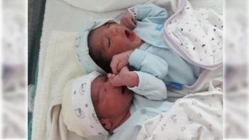felipe y gaston, los primeros gemelos que nacieron en el hospital de villa la angostura