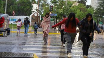 alerta amarilla por tormentas fuertes en neuquen: que dice el pronostico para este sabado alerta amarilla por tormentas fuertes en neuquen: que dice el pronostico para este sabado